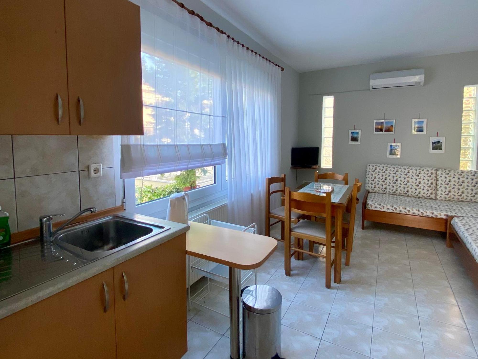 Apartment Thomoglou *