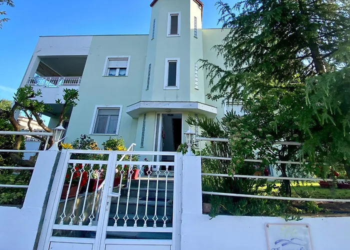 Apartments Thomoglou